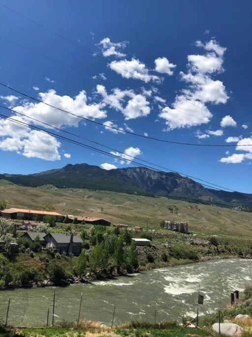 Parkway Yellowstone Riverside Studio #6 가디너 외부 사진